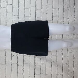 Banana Republic Preppy Flat Front High Rise Chino Short in Black